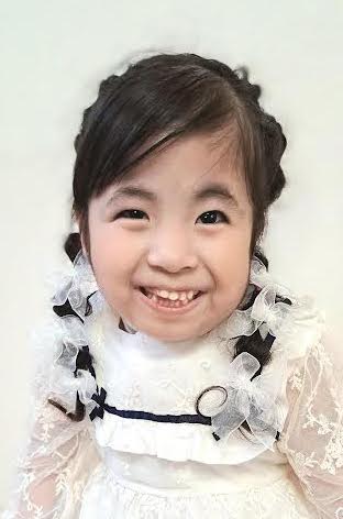 画像２：笑顔を見せる愛衣ちゃん