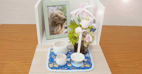 （画像３祭壇：キャプション不要）