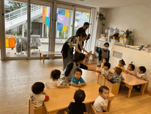 画像５：子どもたちはアートに触れて成長していく（保育園美術館プロジェクト提供）