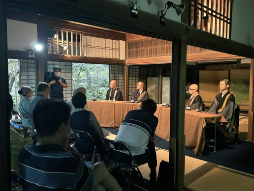 （画像：それぞれの「死」を語る大倉さん、矢田さん、植田さん、松本さん（右から））