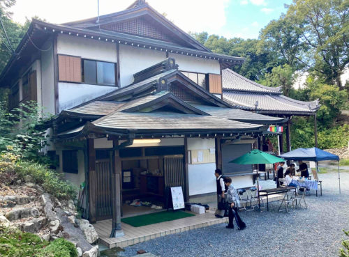 （画像5：イベントが開かれた平林寺会館）