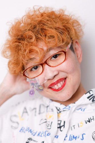 画像1 個性的なアーティスト、岡安みほさん