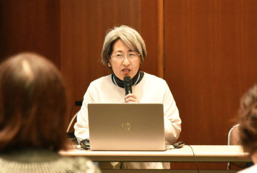 （画像アイキャッチ兼用：「陰徳あれば陽報あり」の精神が良好な人間関係に重要だと訴える棚橋さん）