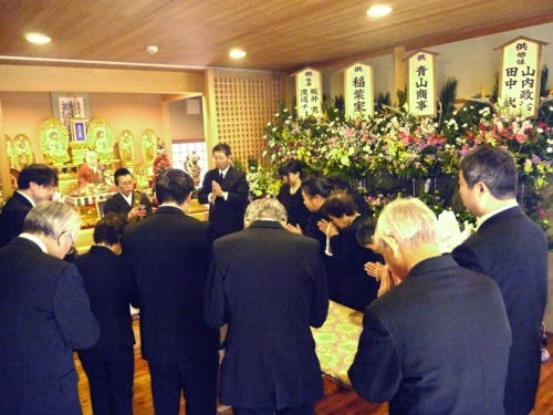 (画像3:「妙光寺葬」の様子)